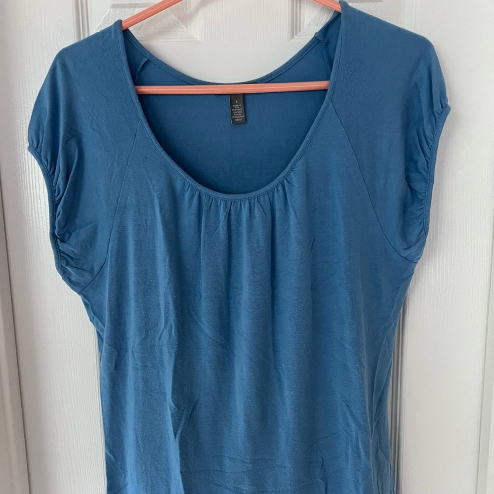 APT 9 Scoop neck top